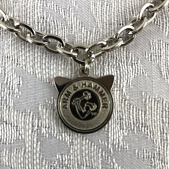 Arm & Hammer Chain Bracelet with A&H Cat & Kitty Krew Sitting White Cat Charms - Picture 4 of 11
